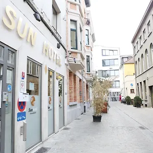 Otel Sun, Saint-Gilles